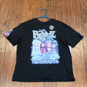 NWT! Medium Bratz T-Shirt
